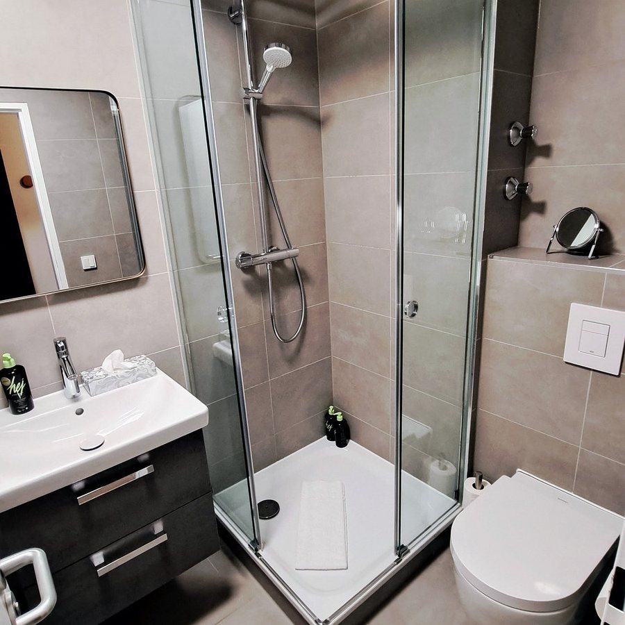 Limehome Berlin Prenzlauer Allee — Bathroom