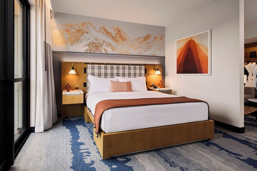 Limelight Mammoth — Guest room
