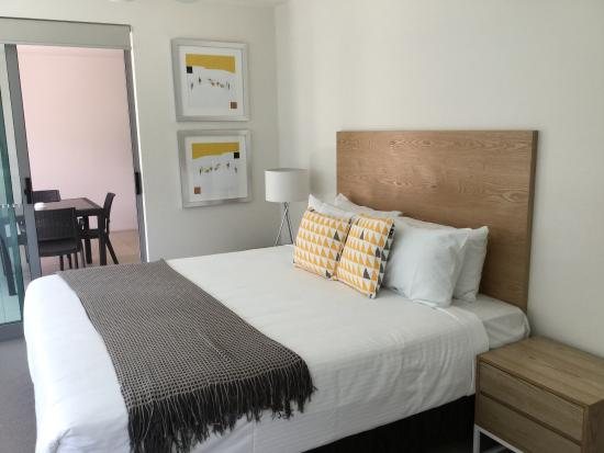 Link Portside Wharf Apartment Hotel — Guest room