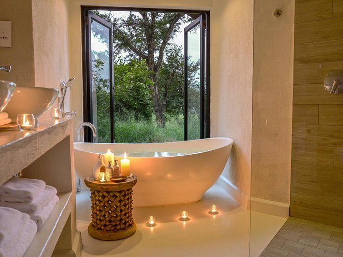 Lion Sands Ivory Lodge — Bathroom