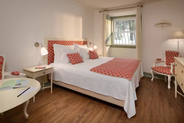 Lisbon Calling — Guest room