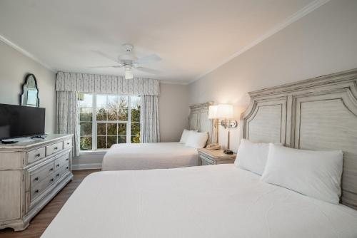 Litchfield Beach Golf Resort — Guest room