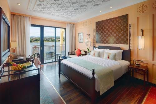Little Riverside Hoi An A Luxury Hotel Spa — Guest room