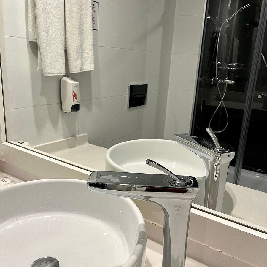 Liv City Hotels Istanbul — Bathroom