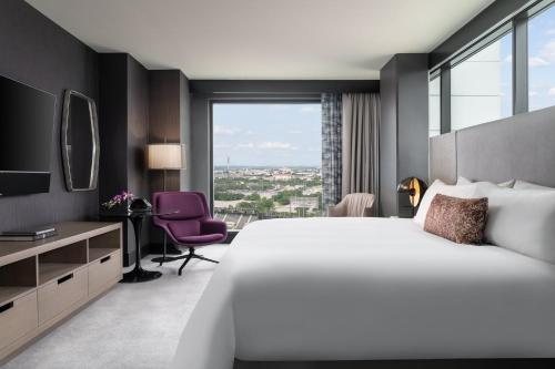 Live by Loews Arlington TX — Guest room