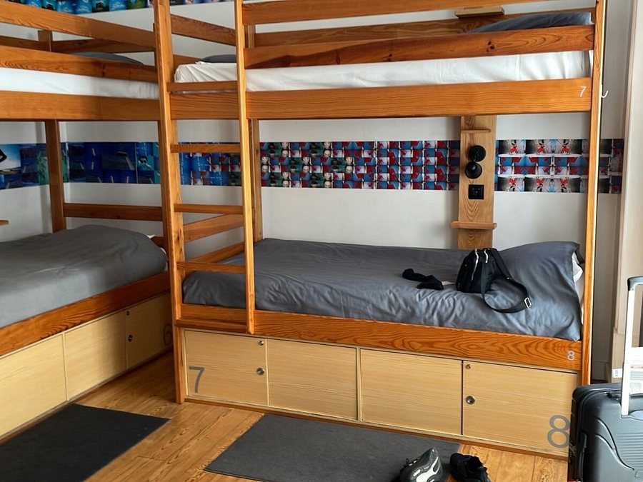 Living Lounge Hostel — Guest room