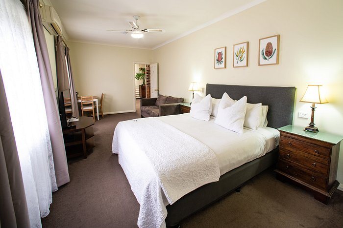 Llewellin s Guest House — Guest room