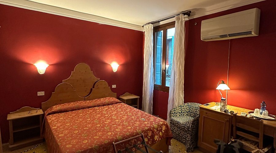 Locanda ai Bareteri e B B Allegri — Guest room