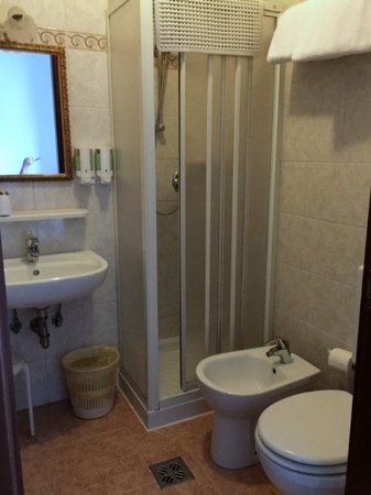 Locanda SS Giovanni e Paolo — Bathroom