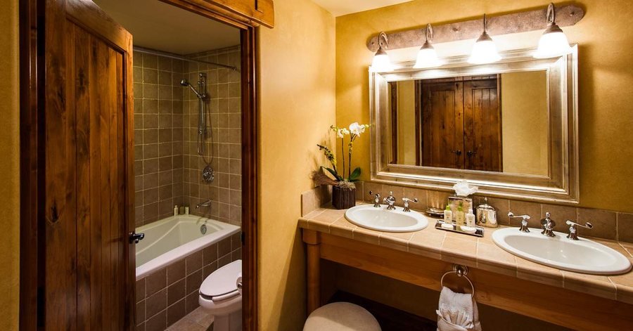 Lodges At Deer Valley — Bathroom