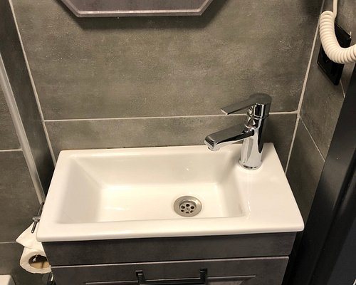 Loft Airport Hotel Istanbul — Bathroom