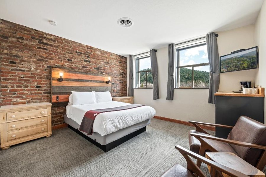 LOGE Leavenworth — Guest room