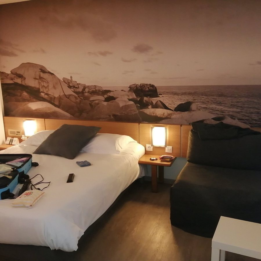 Logis Hotel Au Chene Vert — Guest room