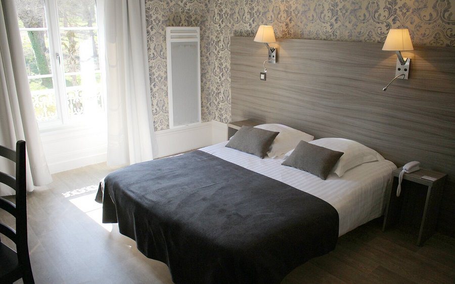 Logis Hotel Grangier — Guest room