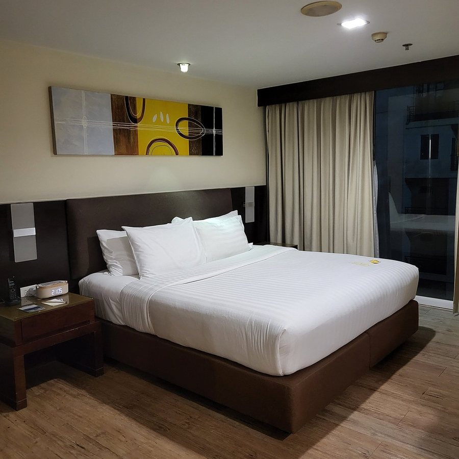 Lohas Residences Sukhumvit Hotel — Guest room