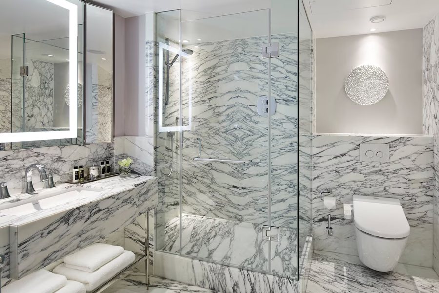 London Marriott Hotel Park Lane — Bathroom