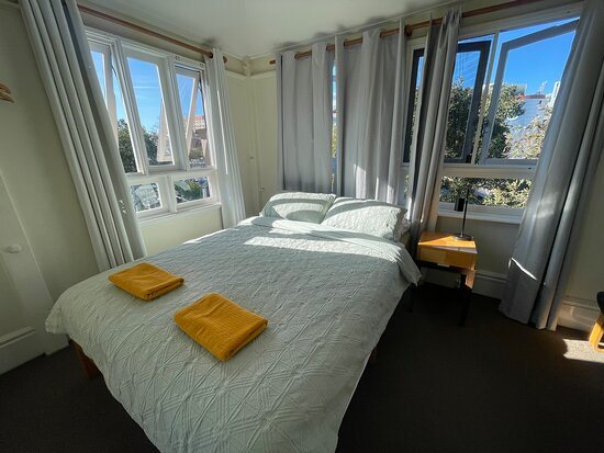 Lord Wolseley Hotel — Guest room