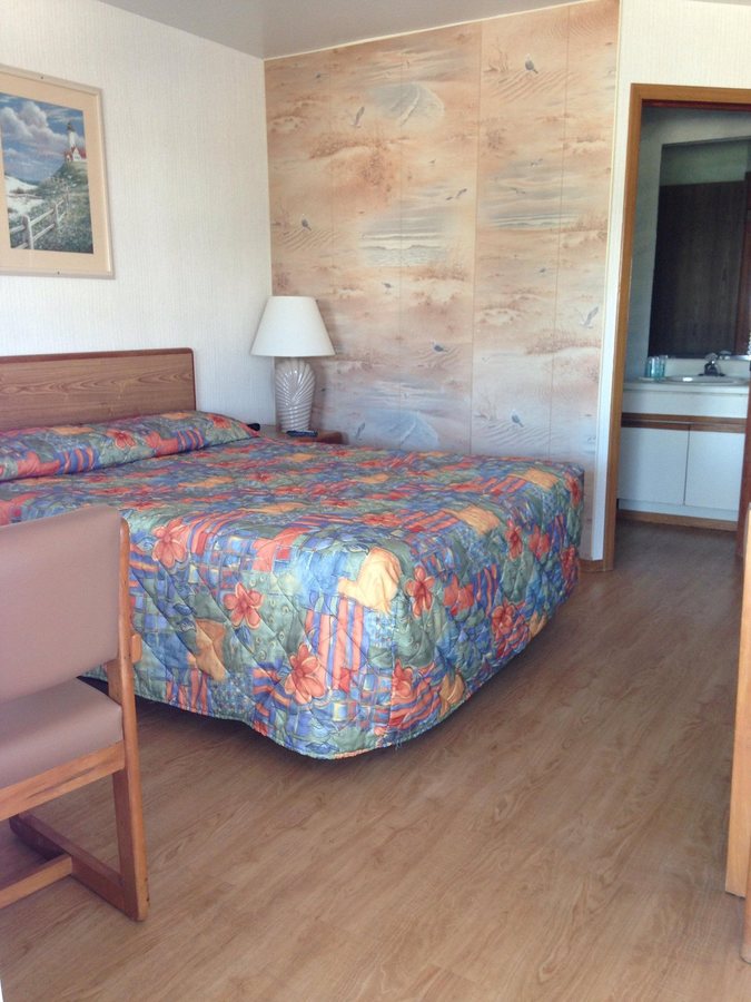 Lorry s Island End Motel — Guest room