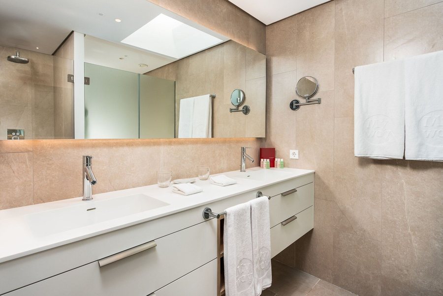 Los Jardines de Abama Suites Villas — Bathroom