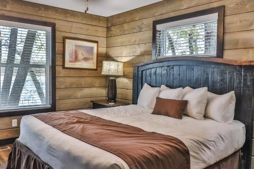 Lost Lake Lodge — Guest room