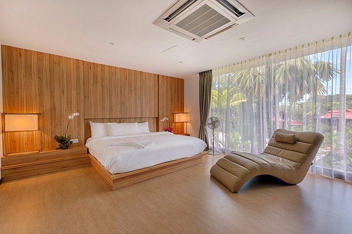 Lot 33 Boutique Hotel — Guest room