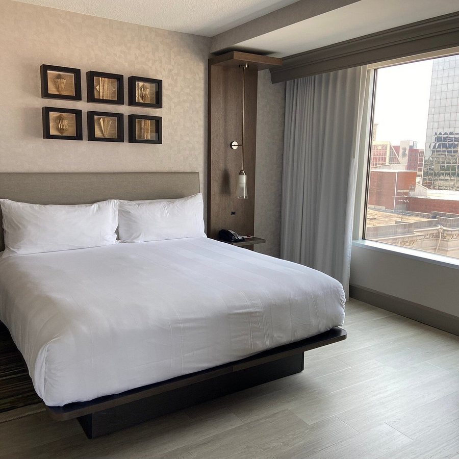 Louisville Marriott Downtown — Guest room