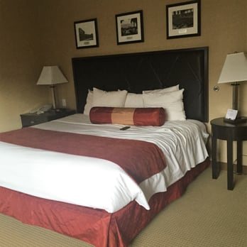 Lowell Center — Guest room