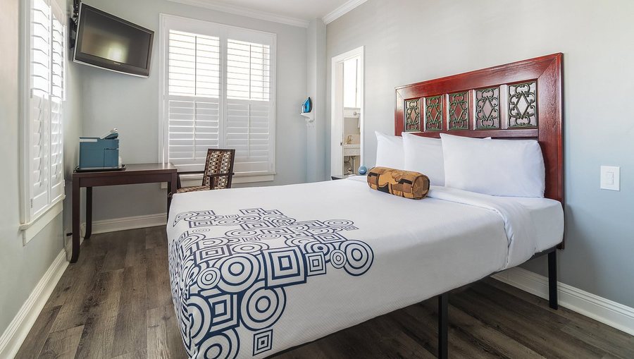 Lumea by the Sea — Guest room
