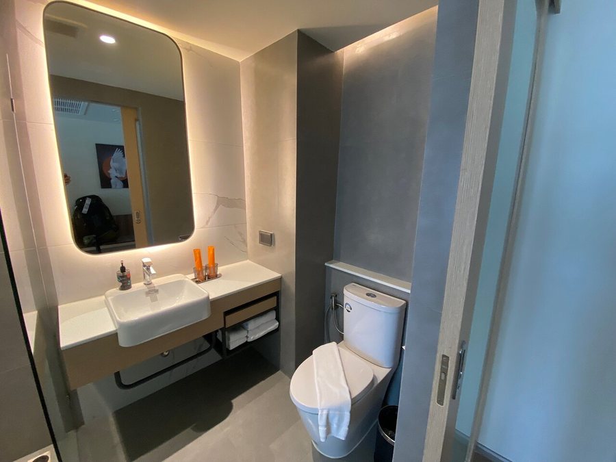 Lumen Bangkok Srinakarin — Bathroom