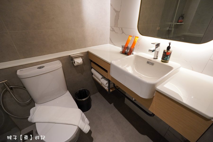 Lumen Bangkok Udomsuk Station — Bathroom