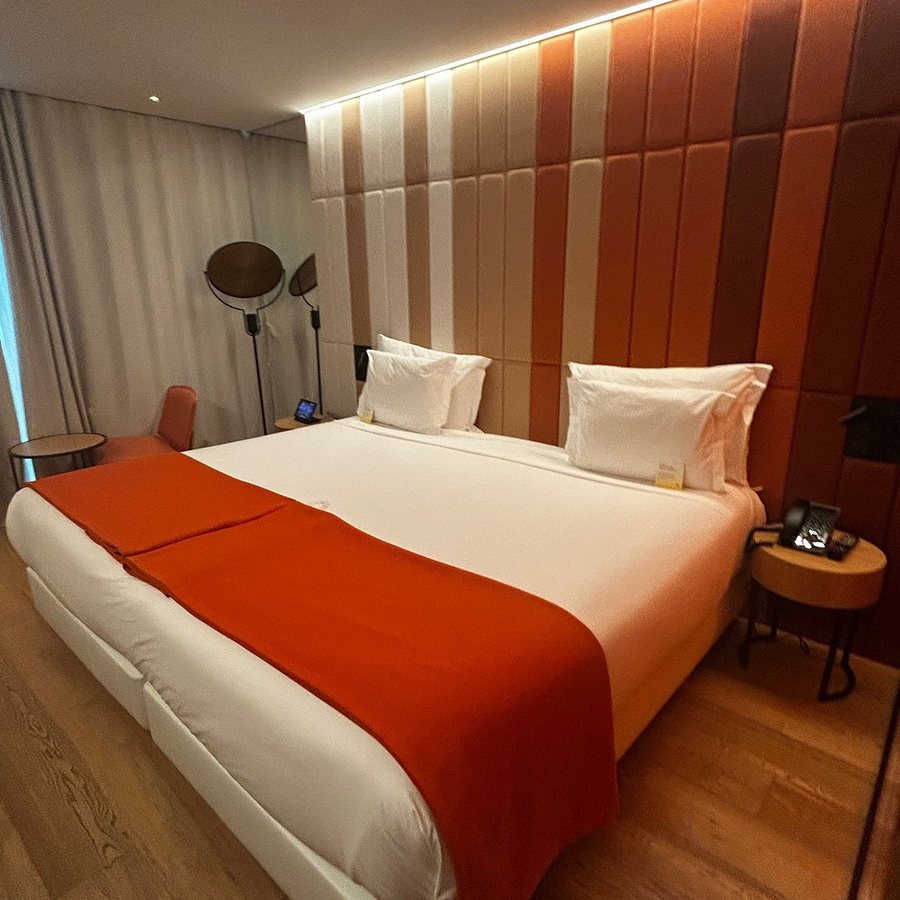 Lumen Hotel The Lisbon Light Show — Guest room