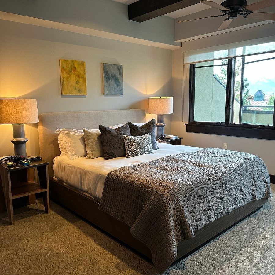 Lumiere by Dunton — Guest room