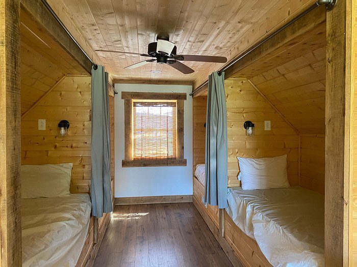 Luray Rv Resort Campground On Shenandoah River — Guest room