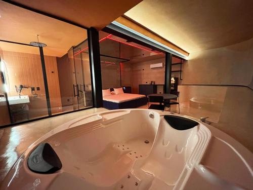 Lush Motel — Bathroom
