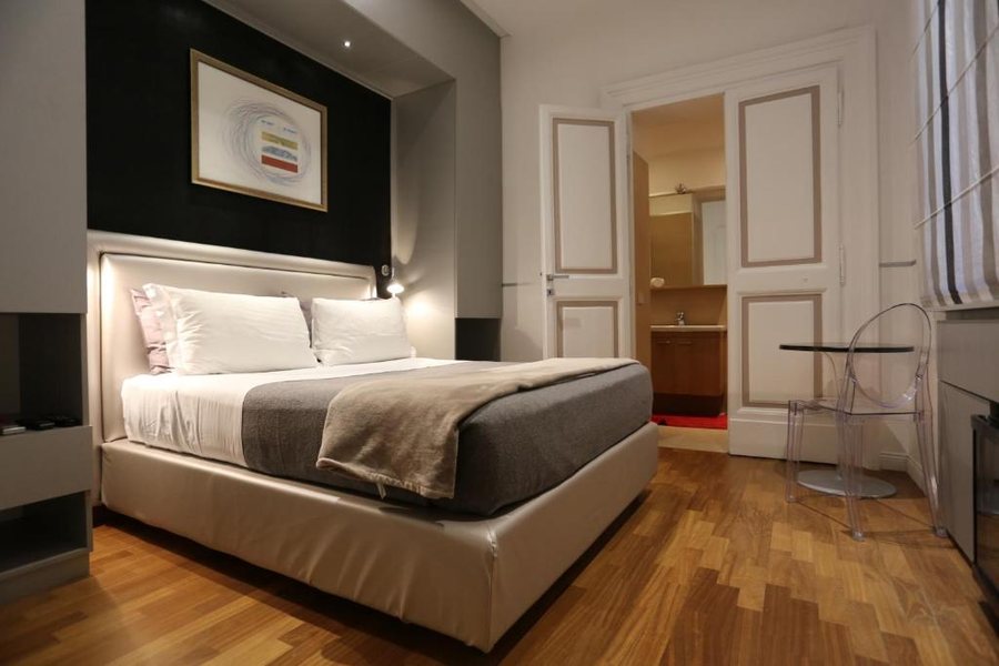 Luxury on the River Guest House — Guest room