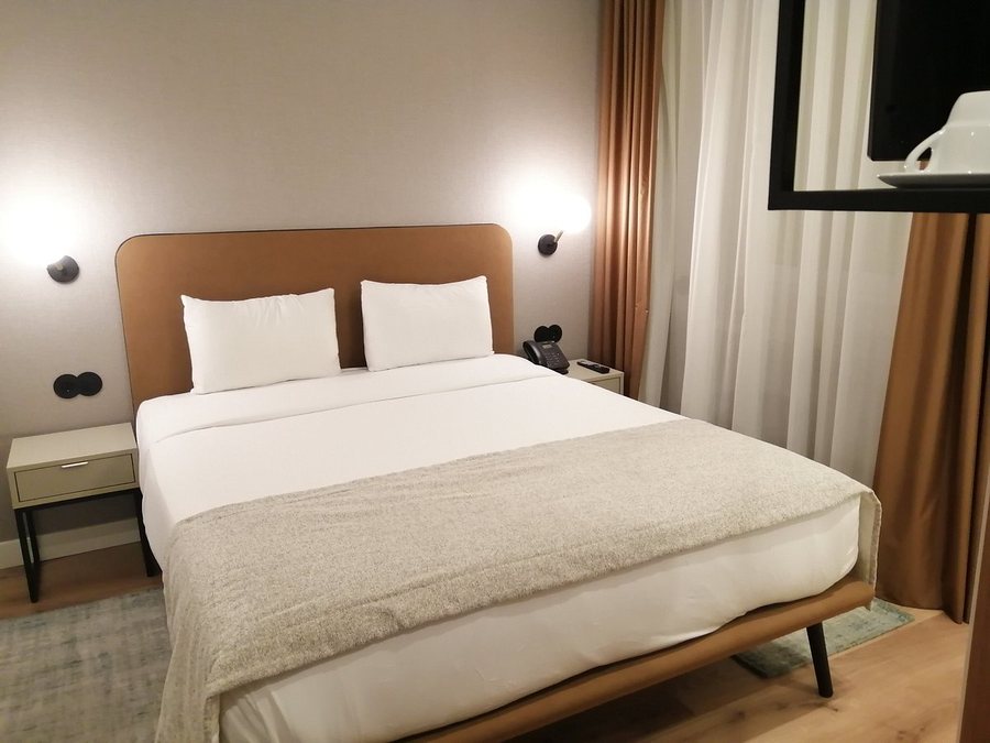 Lx SoHo Boutique Hotel by RIDAN Hotels — Guest room