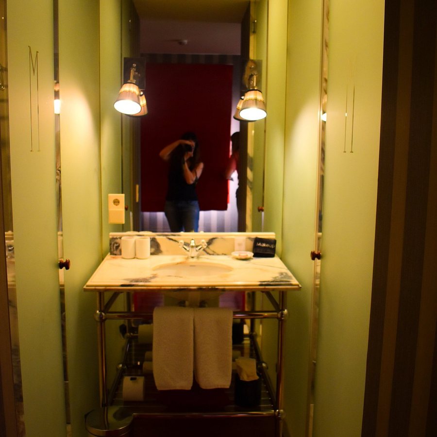 M Maison Particuliere Porto — Bathroom