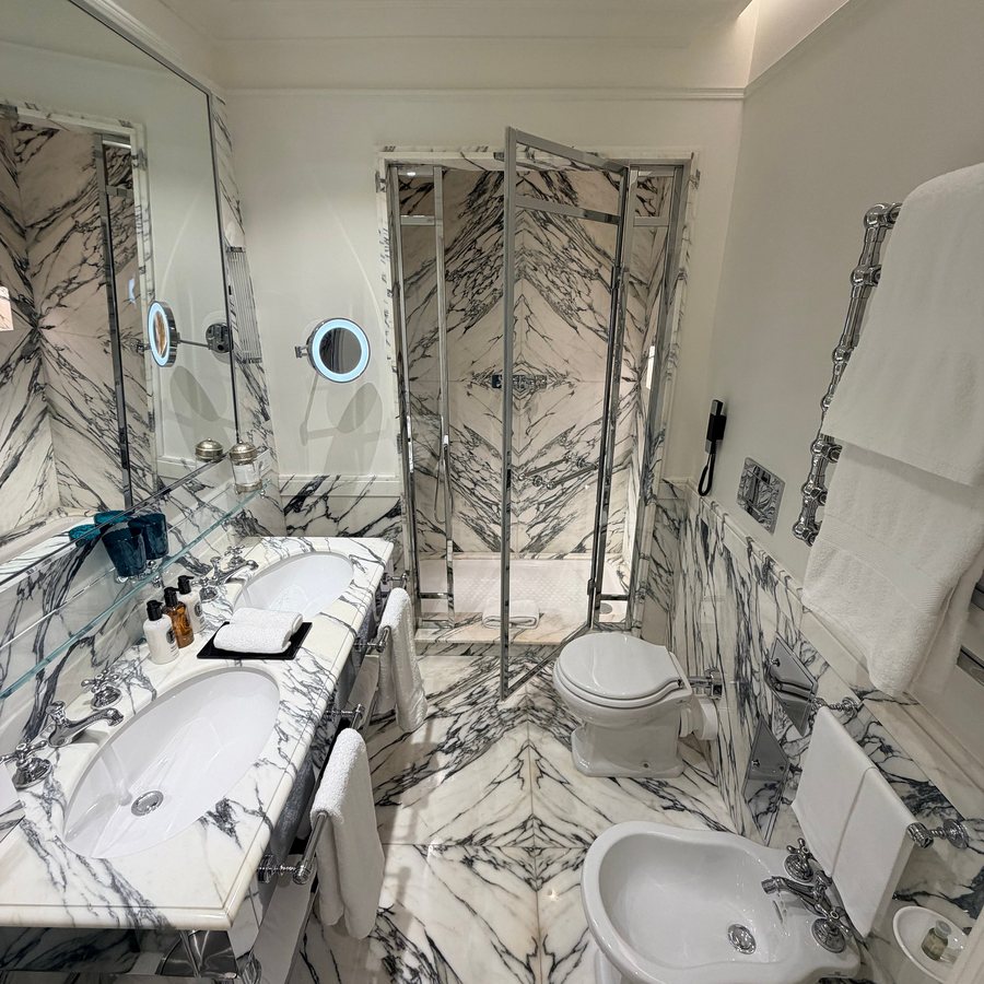 Maalot Roma Small Luxury Hotels Of The World — Bathroom