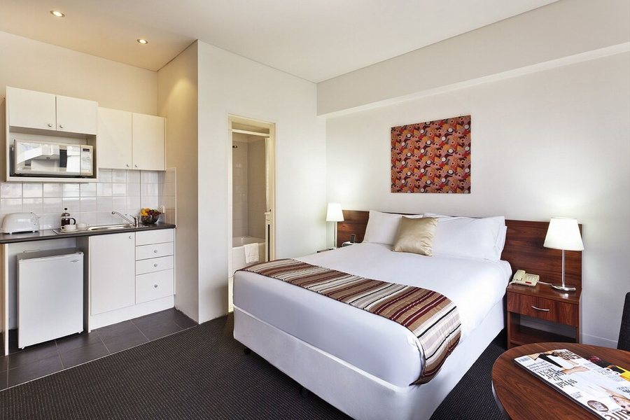 Macleay Hotel — Guest room