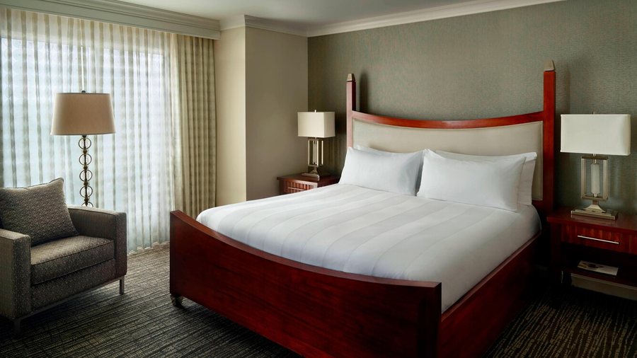 Macon Marriott City Center — Guest room