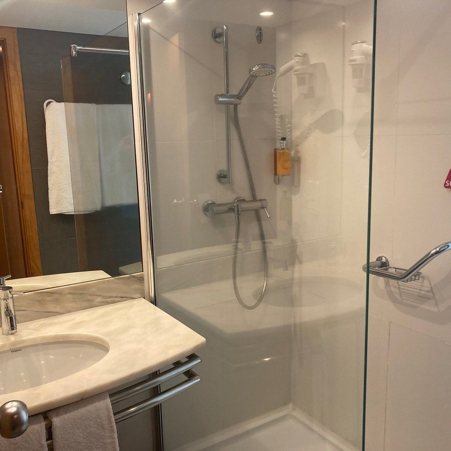 Madeira life — Bathroom