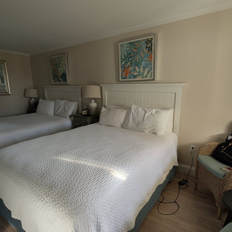 Madison Inn — Guest room