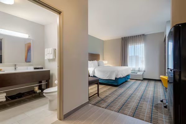 MainStay Suites Bricktown Near Medical Center — Guest room