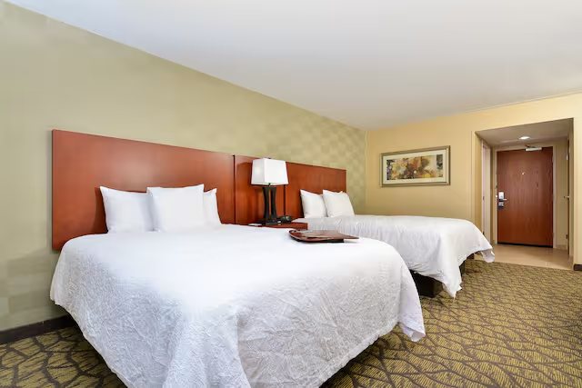 MainStay Suites Detroit Auburn Hills — Guest room