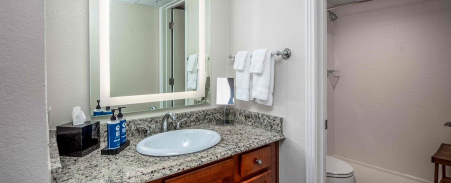 MainStay Suites — Bathroom