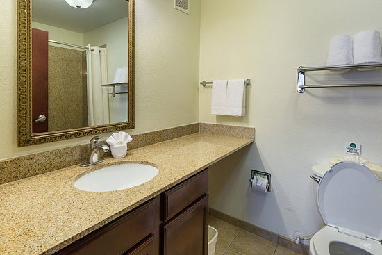 MainStay Suites Houston NASA Clear Lake — Bathroom