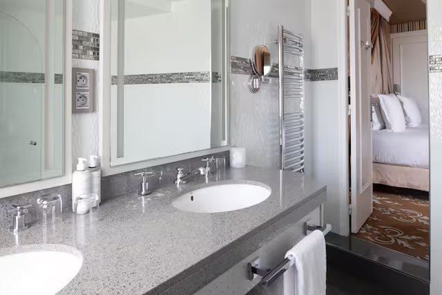 Maison Astor Paris Curio Collection by Hilton — Bathroom