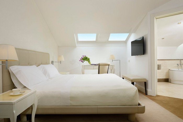 Maison Milano UNA Esperienze — Guest room