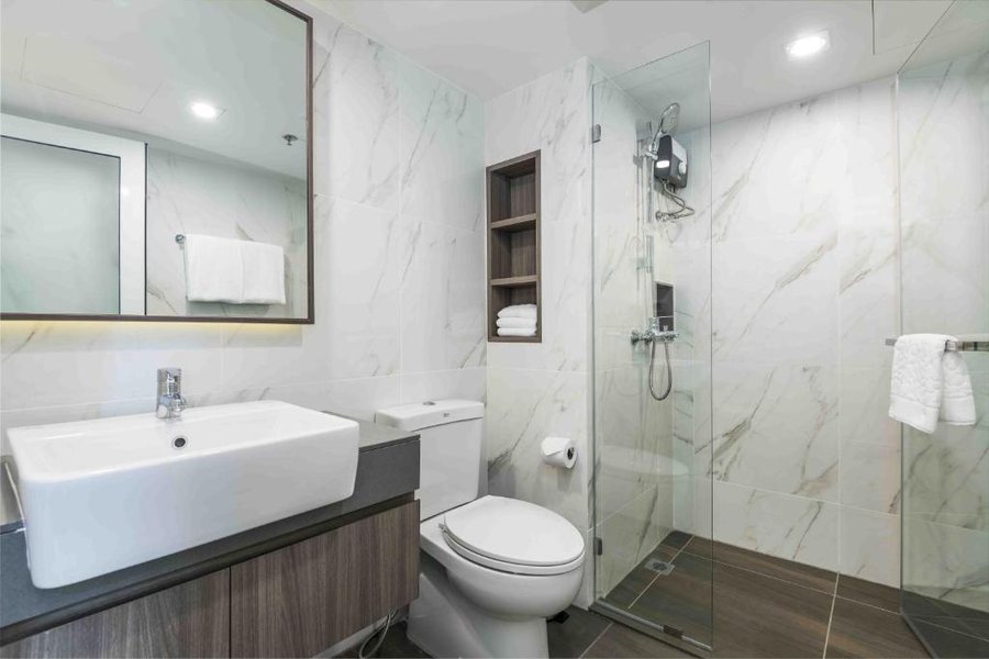 Maitria Hotel Rama 9 Bangkok A Chatrium Collection — Bathroom