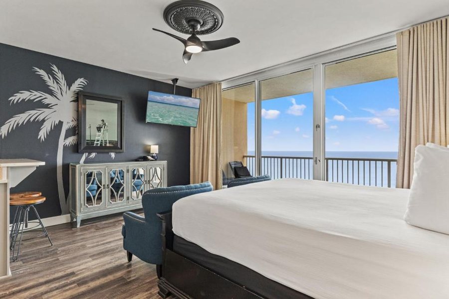 Majestic Beach Resort — Guest room